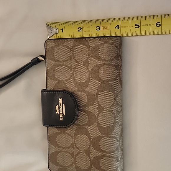 Coach Phone Wallet In Colorblock Signature Canvas - Picture 6 of 6